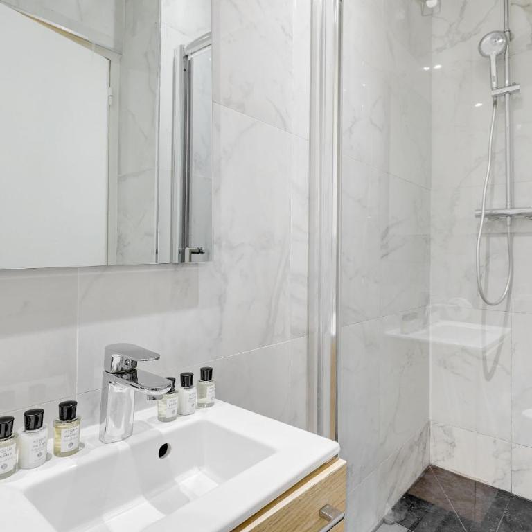Superbe Loft 3 Chambres - Centre Paris - Appartement - 12