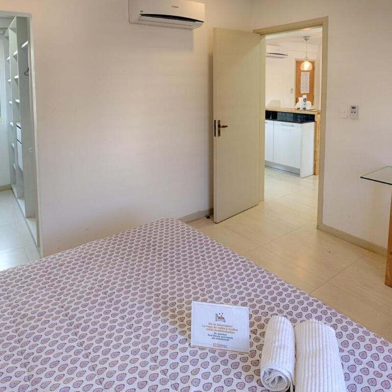N1A1 - Work and Comfort with Pool and City Views - Apartment - 4