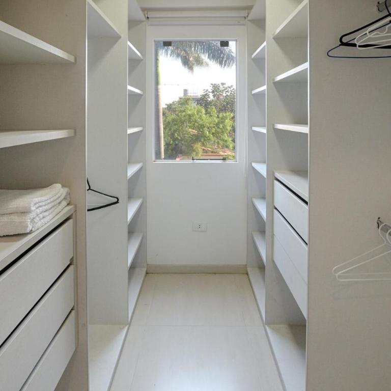 N1A1 - Work and Comfort with Pool and City Views - Apartment - 12