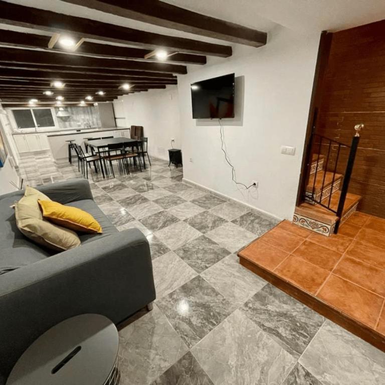 Espacioso bajo en casco histórico - Apartamento de 3 dormitorios - 1