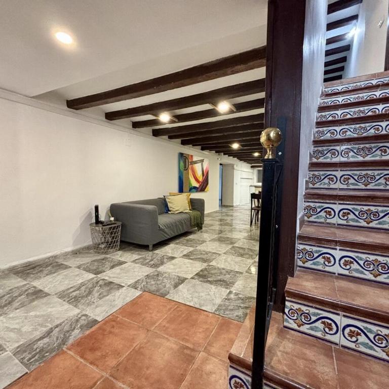 Espacioso bajo en casco histórico - Apartamento de 3 dormitorios - 3