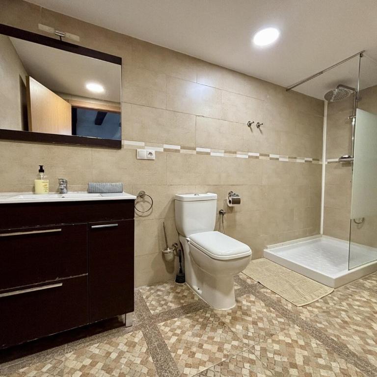 Espacioso bajo en casco histórico - Apartamento de 3 dormitorios - 6