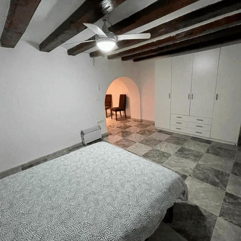 Espacioso bajo en casco histórico - Apartamento de 3 dormitorios - 8