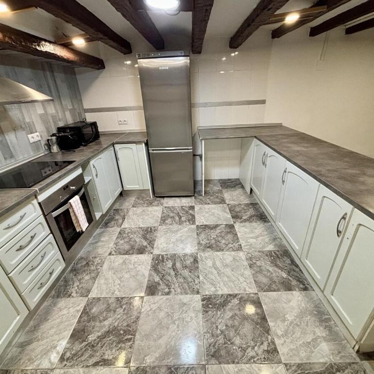 Espacioso bajo en casco histórico - Apartamento de 3 dormitorios - 17