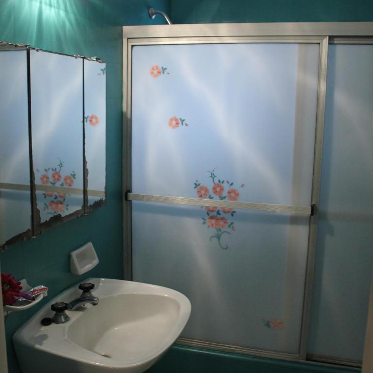 Depto Miramar sobre la peatonal - Two-Bedroom Apartment - 6