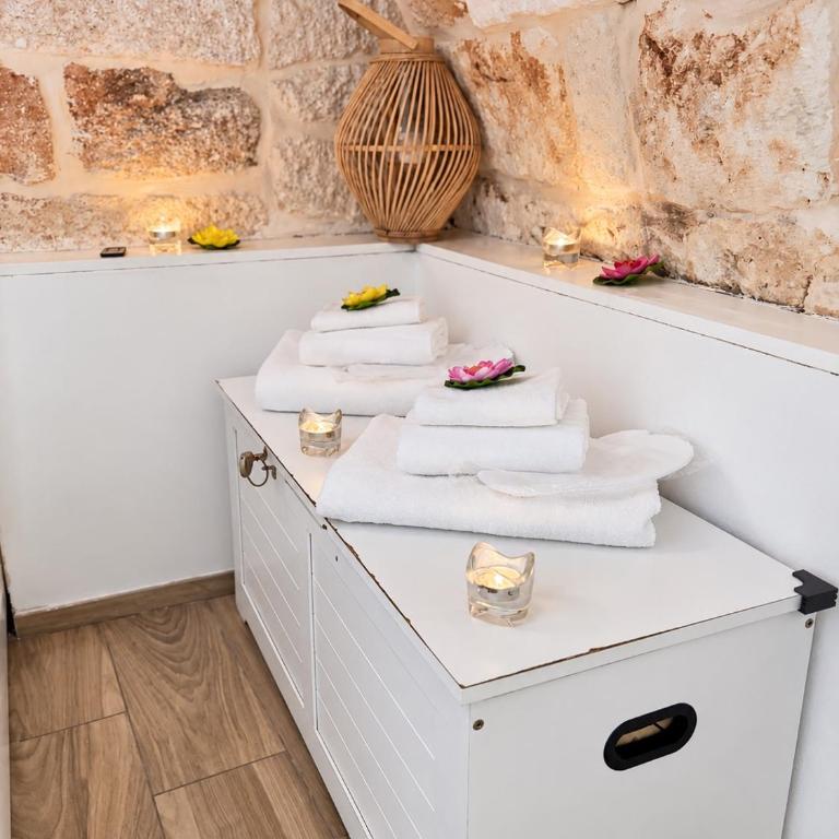 Stella Marina Luxury - Double Room with Spa Bath - 10