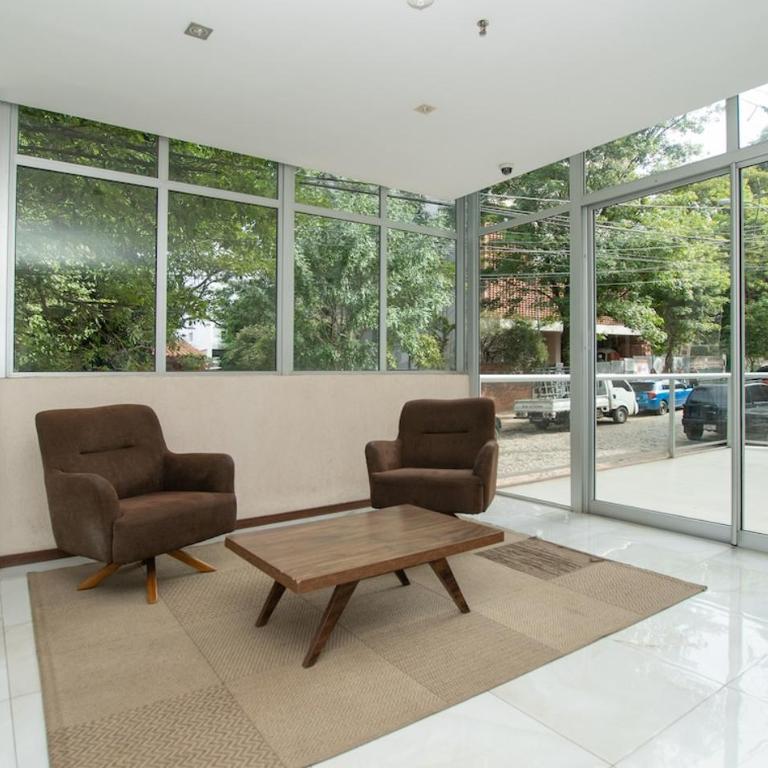 Modern 1BR Villa Morra with Balcony BBQ & Parking - Apartment - 40