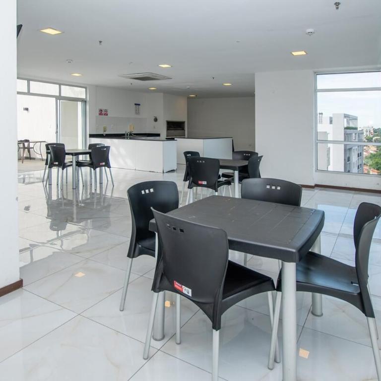 Modern 1BR Villa Morra with Balcony BBQ & Parking - Apartment - 45