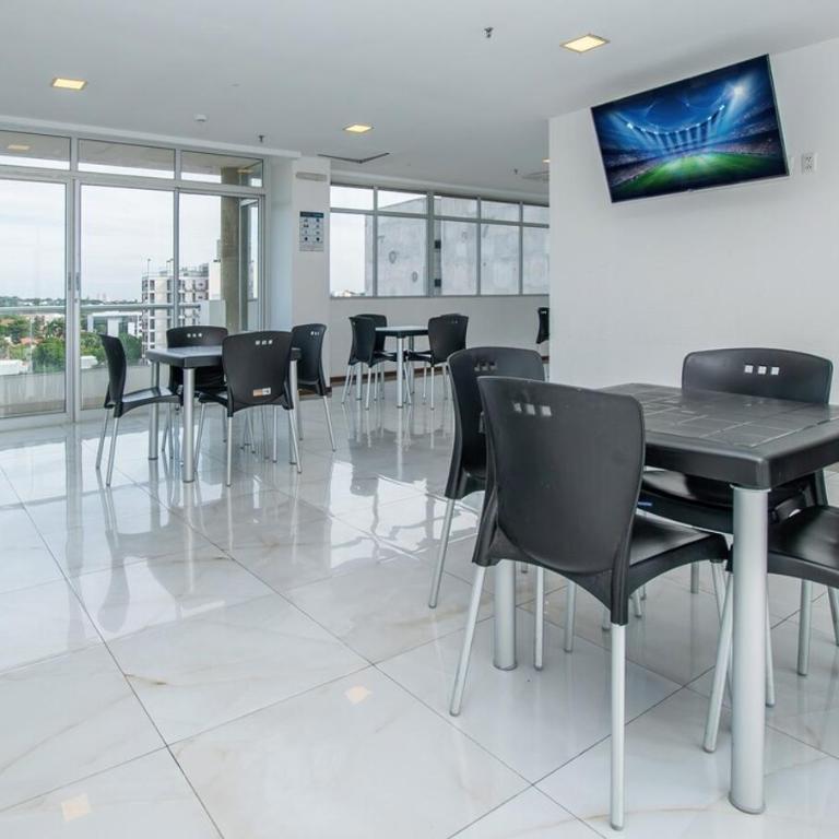 Modern 1BR Villa Morra with Balcony BBQ & Parking - Apartment - 52