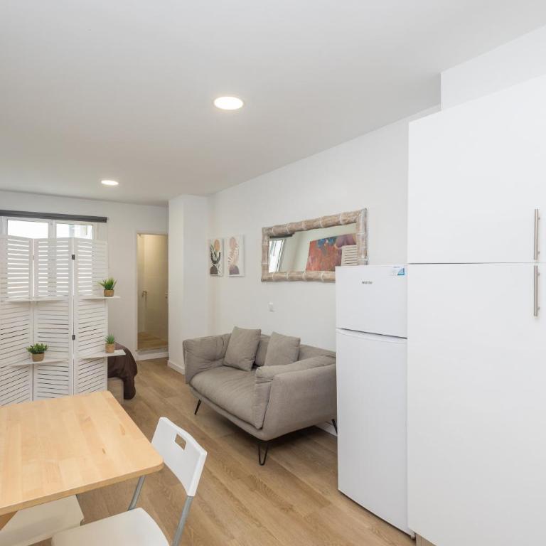 Cozy Studio Las Canteras - 2 min walk to Beach - Studio Deluxe - 5