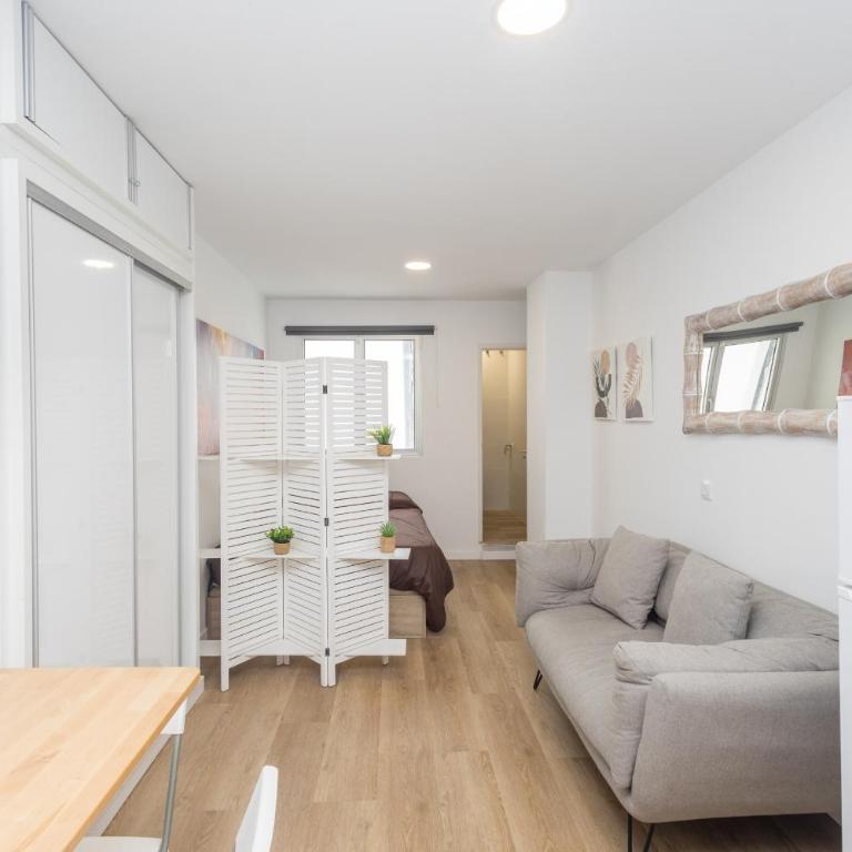 Cozy Studio Las Canteras - 2 min walk to Beach - Studio Deluxe - 6