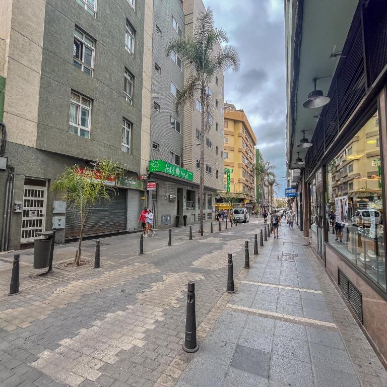 Cozy Studio Las Canteras - 2 min walk to Beach - Studio Deluxe - 16
