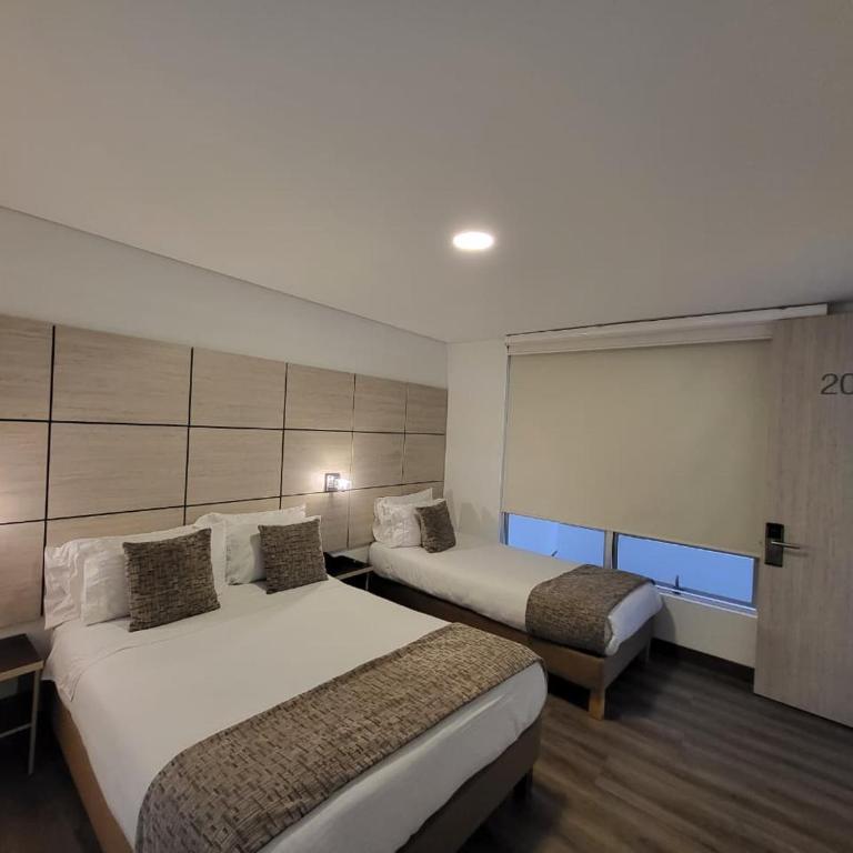 Hotel Bogota Urb - Habitación Triple Estándar - 5