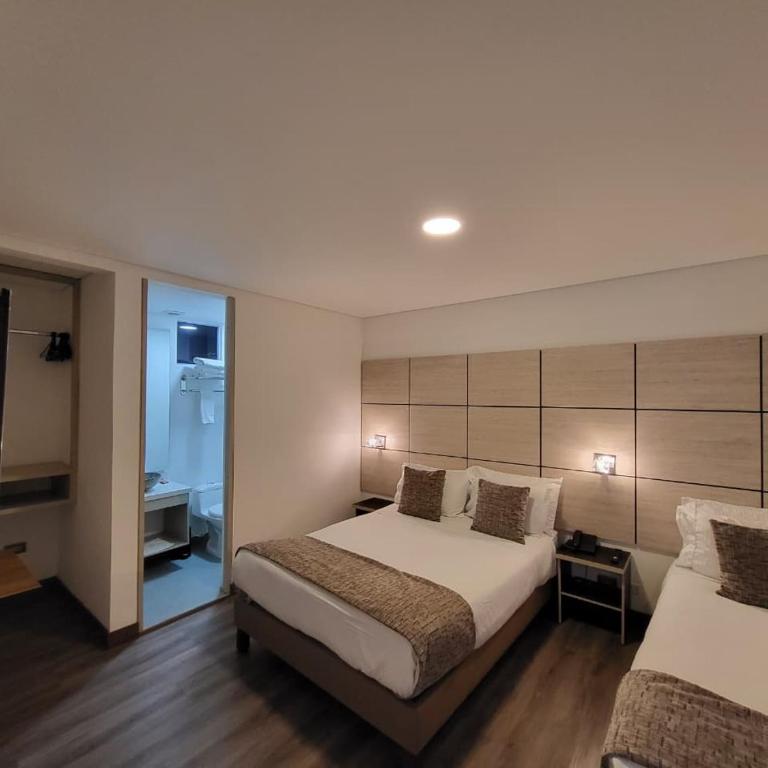 Hotel Bogota Urb - Habitación Triple Estándar - 4