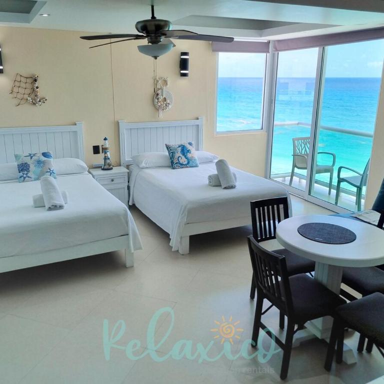 Beachfront Studio, Balcony & Ocean View - One-Bedroom Apartment with Balcony - 1