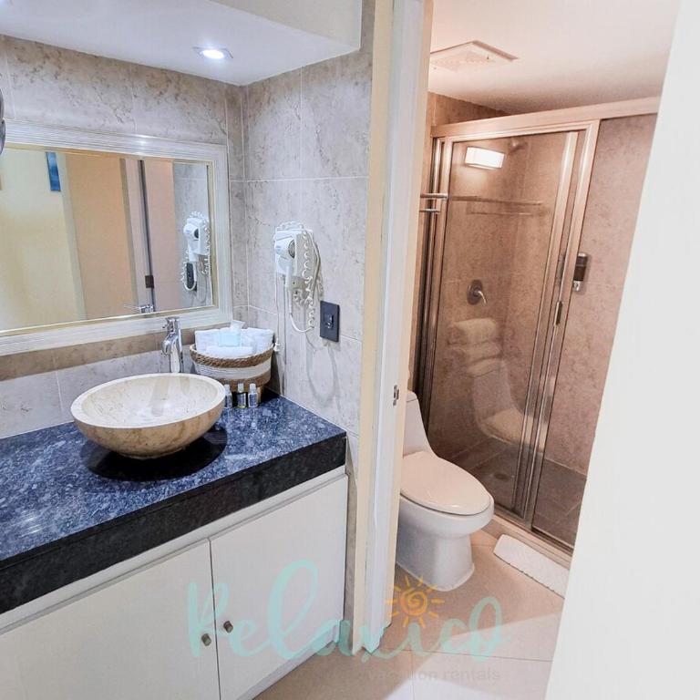 Beachfront Studio, Balcony & Ocean View - One-Bedroom Apartment with Balcony - 35