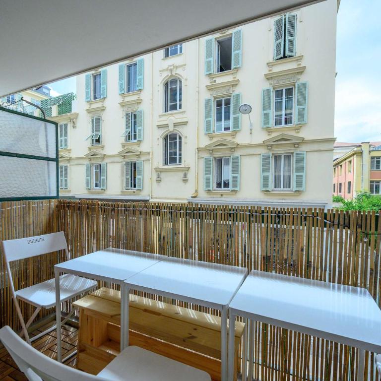 Appartement 3 chambres avec balcon Nice centre - Appartement - 7