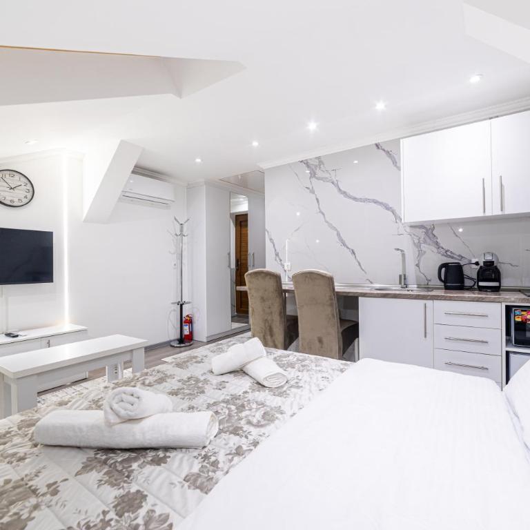 Kulovica City Center Design apartments - Studio Apartment - 2