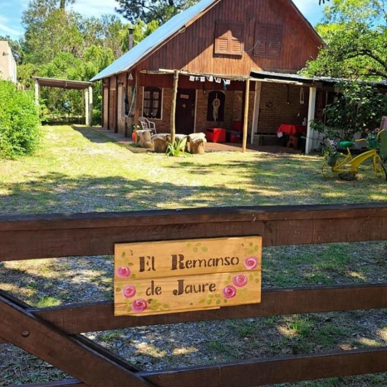 El remanso de Jaure - Three-Bedroom House - 1
