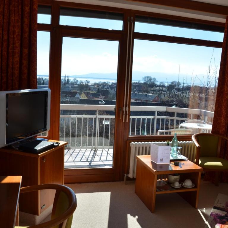 Hotel Garni Reulein - Doppelzimmer mit Seeblick und Balkon - 20