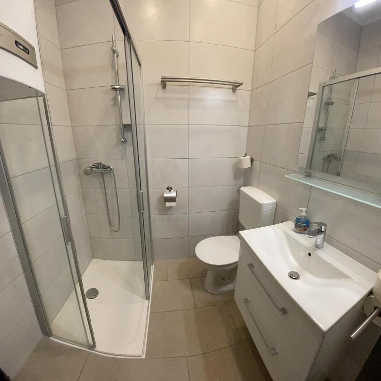4 bedroom Apartment In the center - Apartment - 5