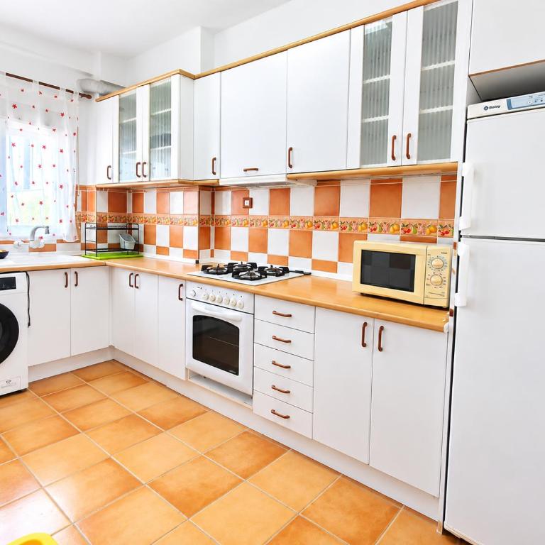 Apartamento junto a la playa de la Malvarrosa en Valencia, hasta 5 huespedes - Two-Bedroom Apartment - 6