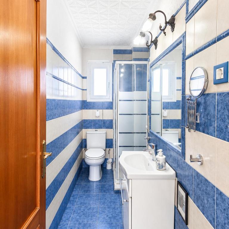 Apartamento junto a la playa de la Malvarrosa en Valencia, hasta 5 huespedes - Two-Bedroom Apartment - 9