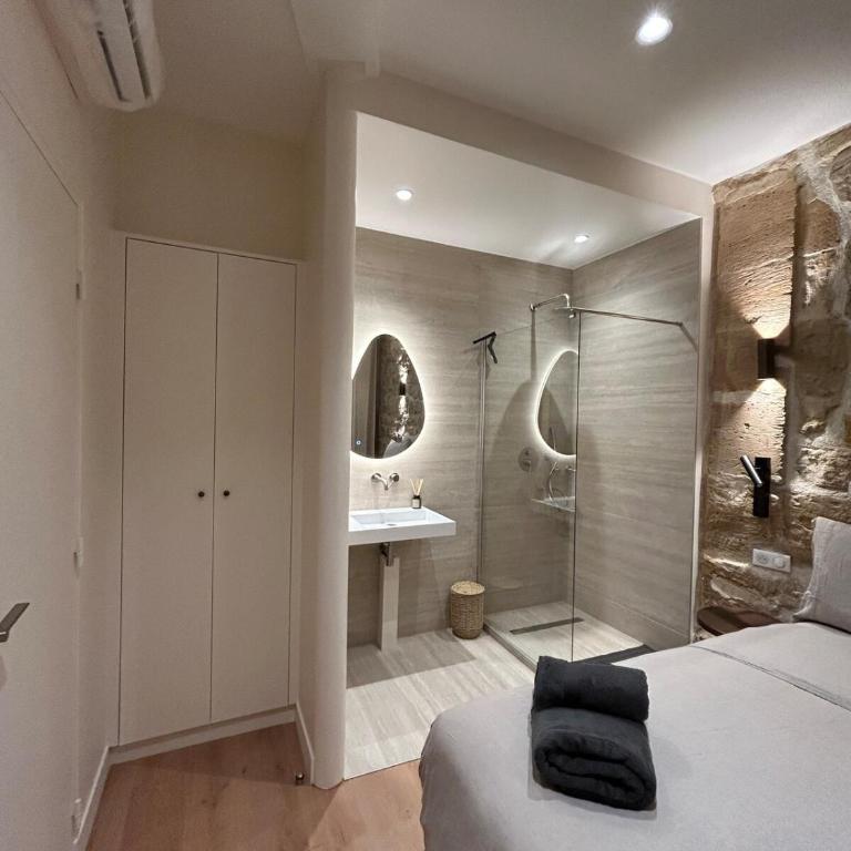 Appartement haut de gamme avec 2 salles de bains et climatisation au cœur du Marais - Apartment - 15