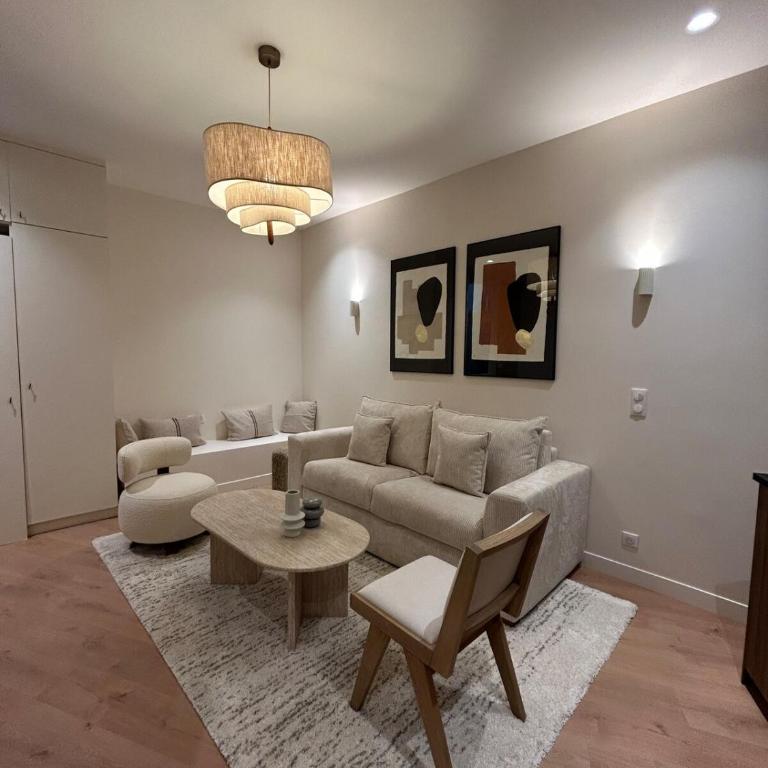 Appartement haut de gamme avec 2 salles de bains et climatisation au cœur du Marais - Apartment - 16