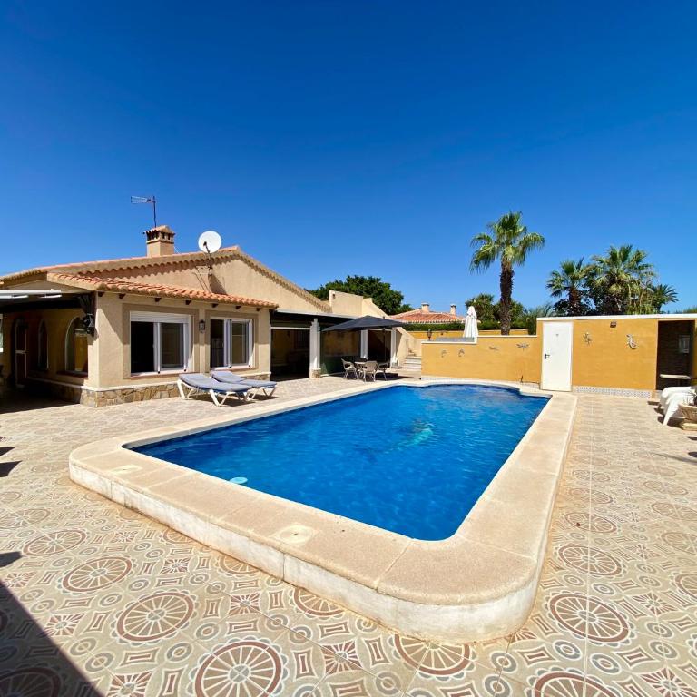 Villa Florida Familie Villa met groot privézwembad - Villa with Private Pool - 1