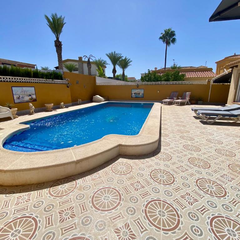 Villa Florida Familie Villa met groot privézwembad - Villa with Private Pool - 35