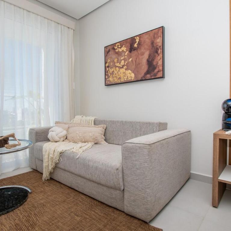 Stunning Hub with City Views Pool and Balcony - Apartment - 11