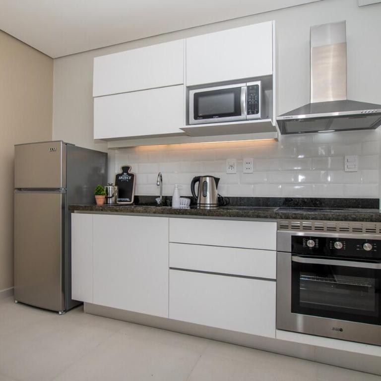 Stunning Hub with City Views Pool and Balcony - Apartment - 17