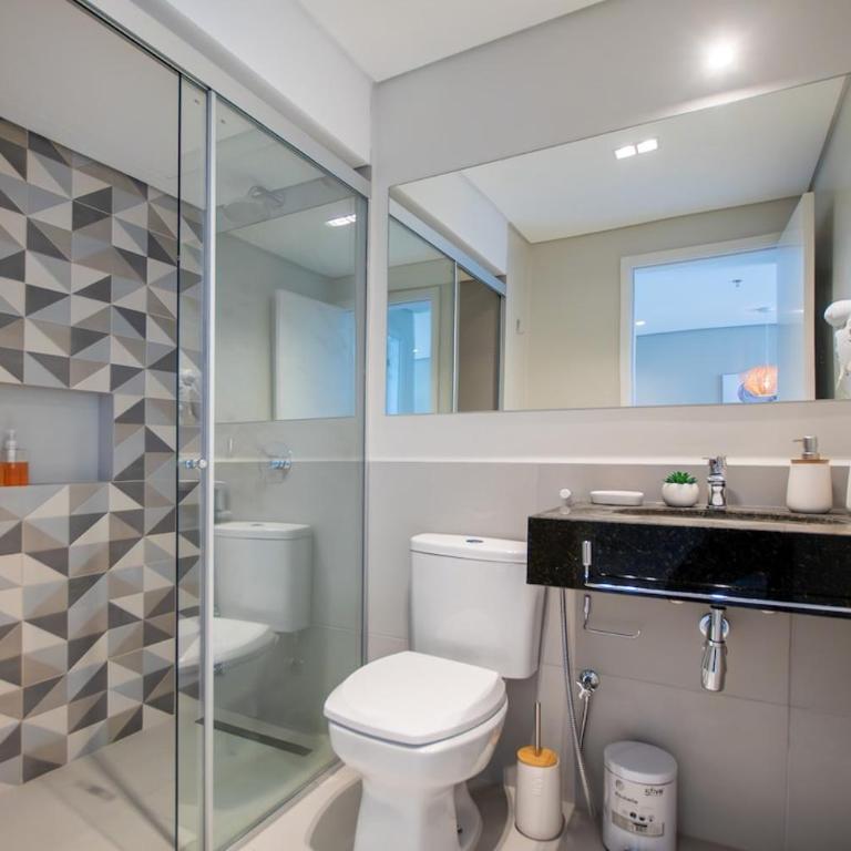 Stunning Hub with City Views Pool and Balcony - Apartment - 23
