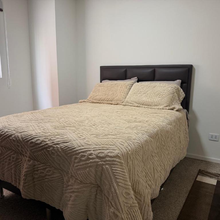 Patio & Confort for 10 - Three-Bedroom Apartment - 2