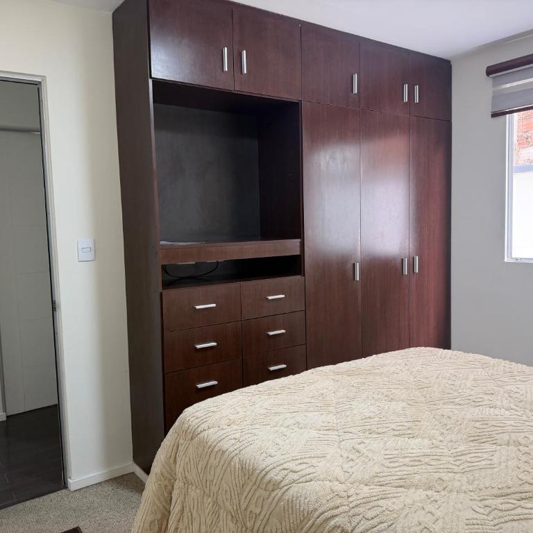 Patio & Confort for 10 - Three-Bedroom Apartment - 13