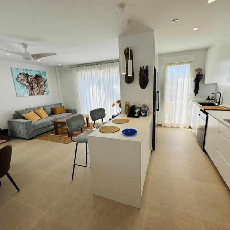 AP-2 XimoApartments Ático Dúplex con Piscina y Parking - Apartamento - 9