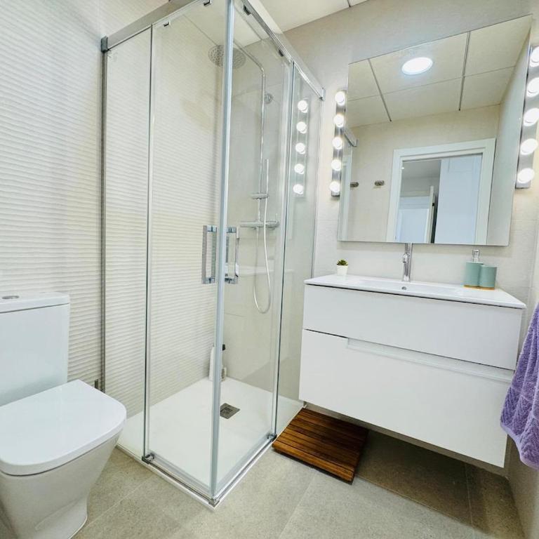 AP-2 XimoApartments Ático Dúplex con Piscina y Parking - Apartamento - 18
