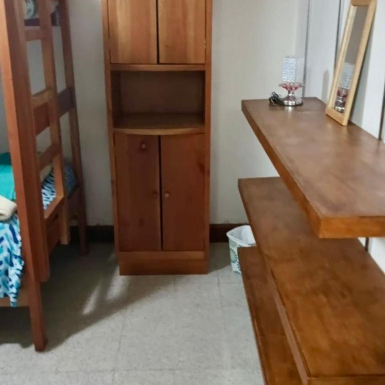 Hostal SAVEVA - Cama en habitación compartida con 4 camas - 5