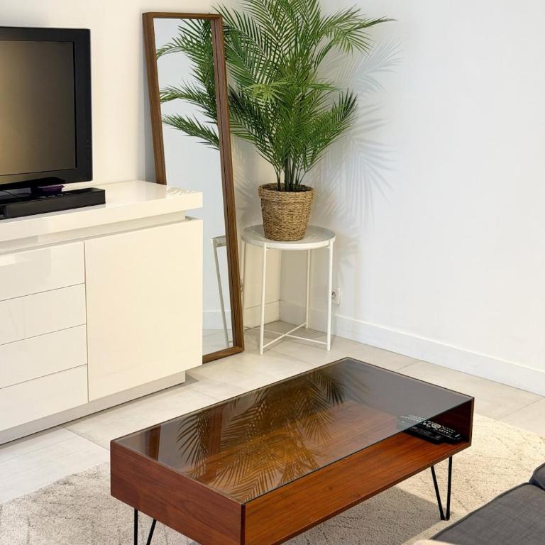 Charmant studio au cœur de République c 11 - Appartement 2 Chambres - 1