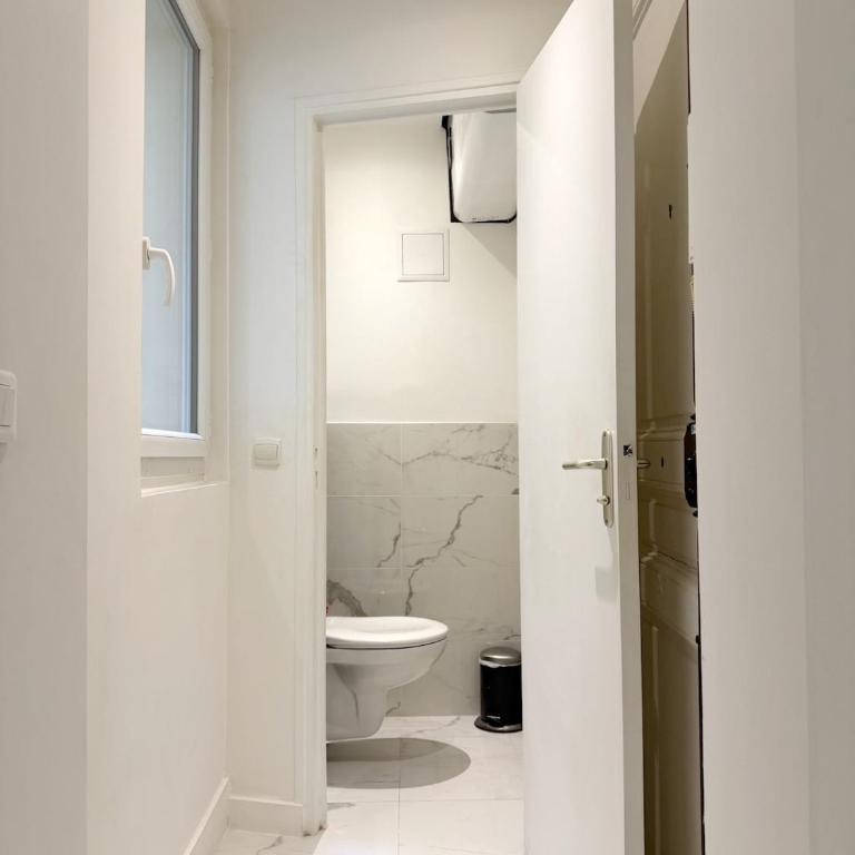 Charmant studio au cœur de République c 11 - Appartement 2 Chambres - 2