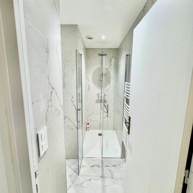 Nice 3 star apart near MC train Station 3rd floor - Appartement 1 Chambre - 17