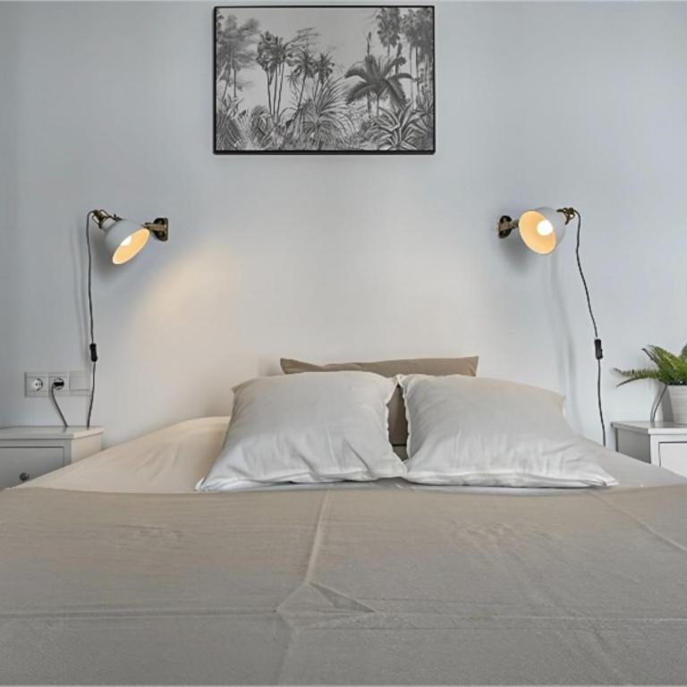 Modern townhouse & jacuzzi SilHouse Nerja - Casa Vacacional de 3 dormitorios - 19