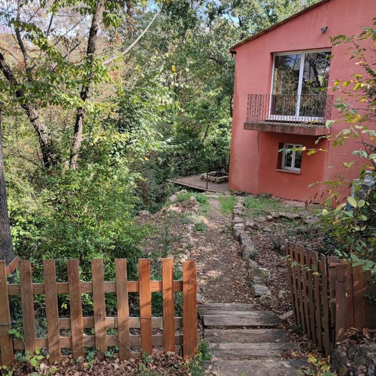 Bas de villa en pleine nature - Apartment mit 2 Schlafzimmern und Terrasse - 12