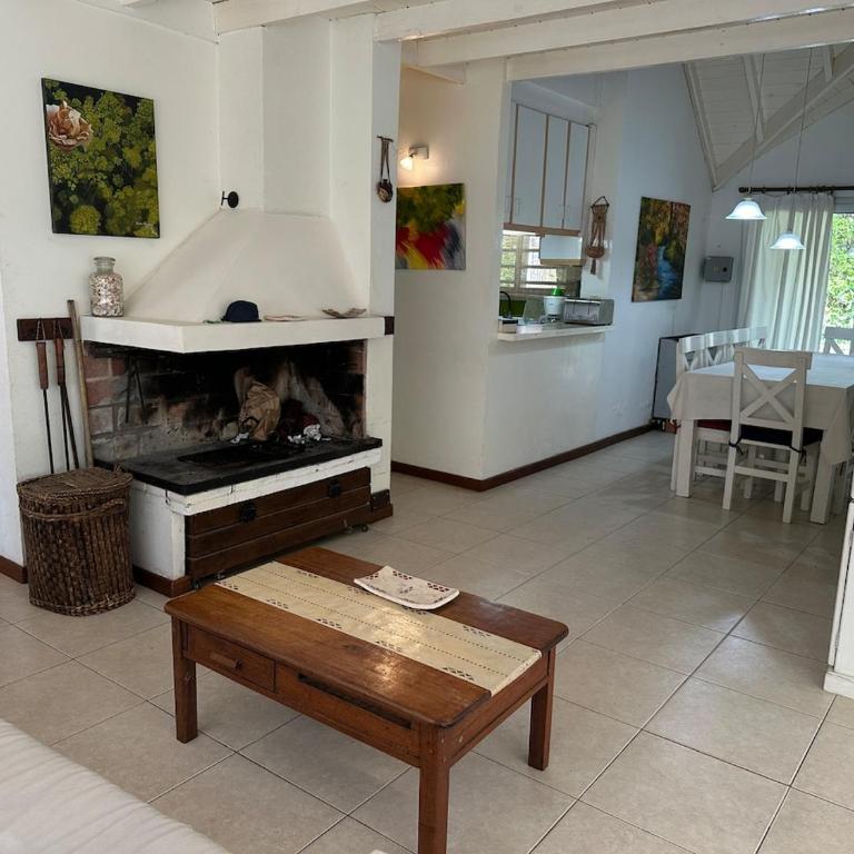 Hermosa casa rodeada de naturaleza en Pinamar Norte - Casa - 9