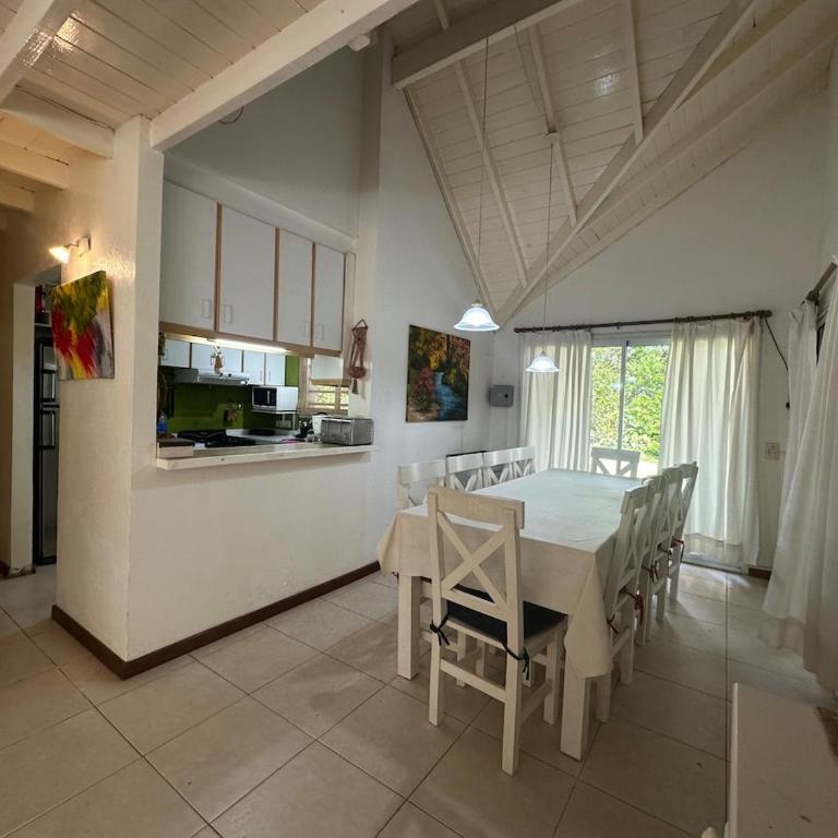 Hermosa casa rodeada de naturaleza en Pinamar Norte - Casa - 14
