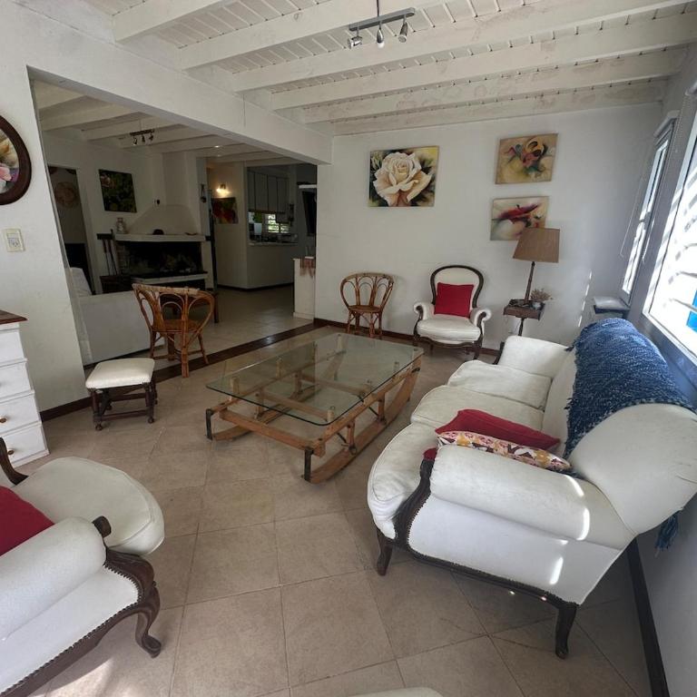 Hermosa casa rodeada de naturaleza en Pinamar Norte - Casa - 5