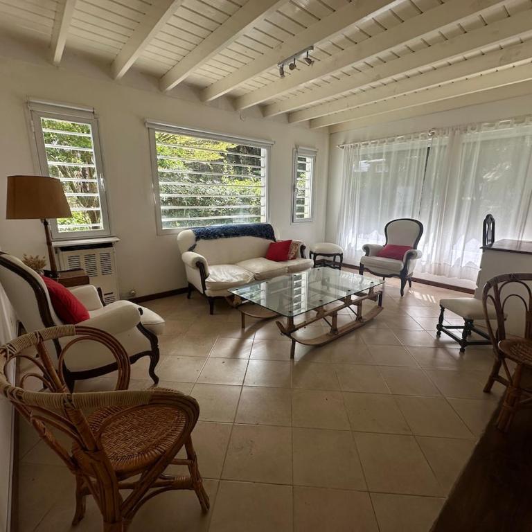 Hermosa casa rodeada de naturaleza en Pinamar Norte - Casa - 6
