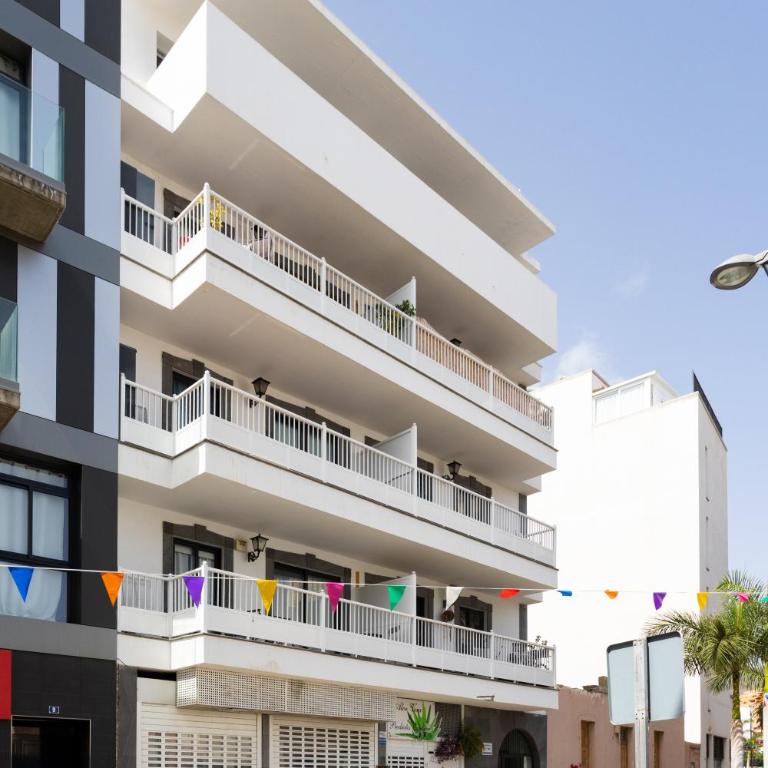 Buho Los Cristianos - Two-Bedroom Apartment - 2