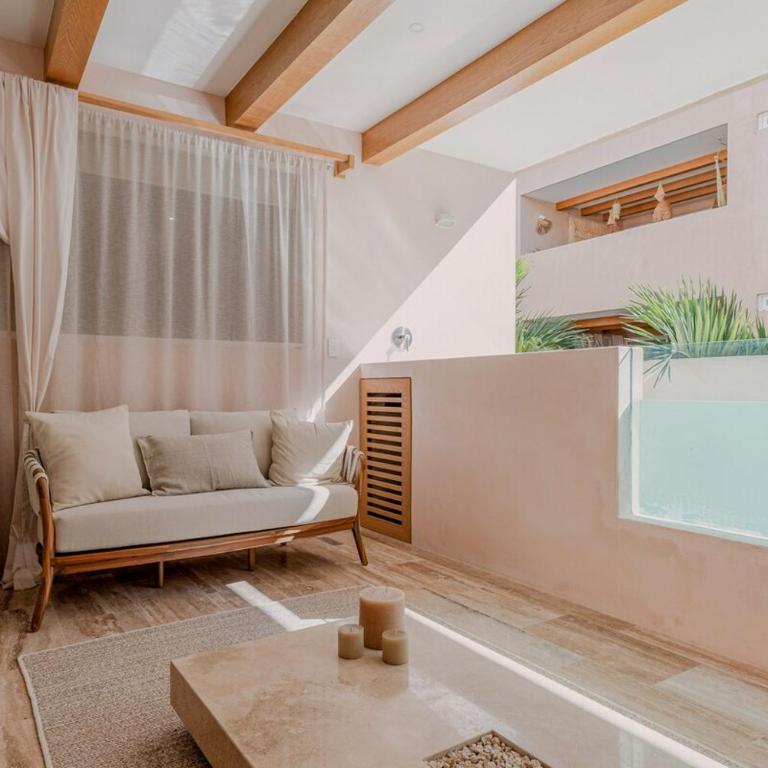 Luxury Retreat with Private Pool and Premium Amenities Close to the Beach - Apartment - 21